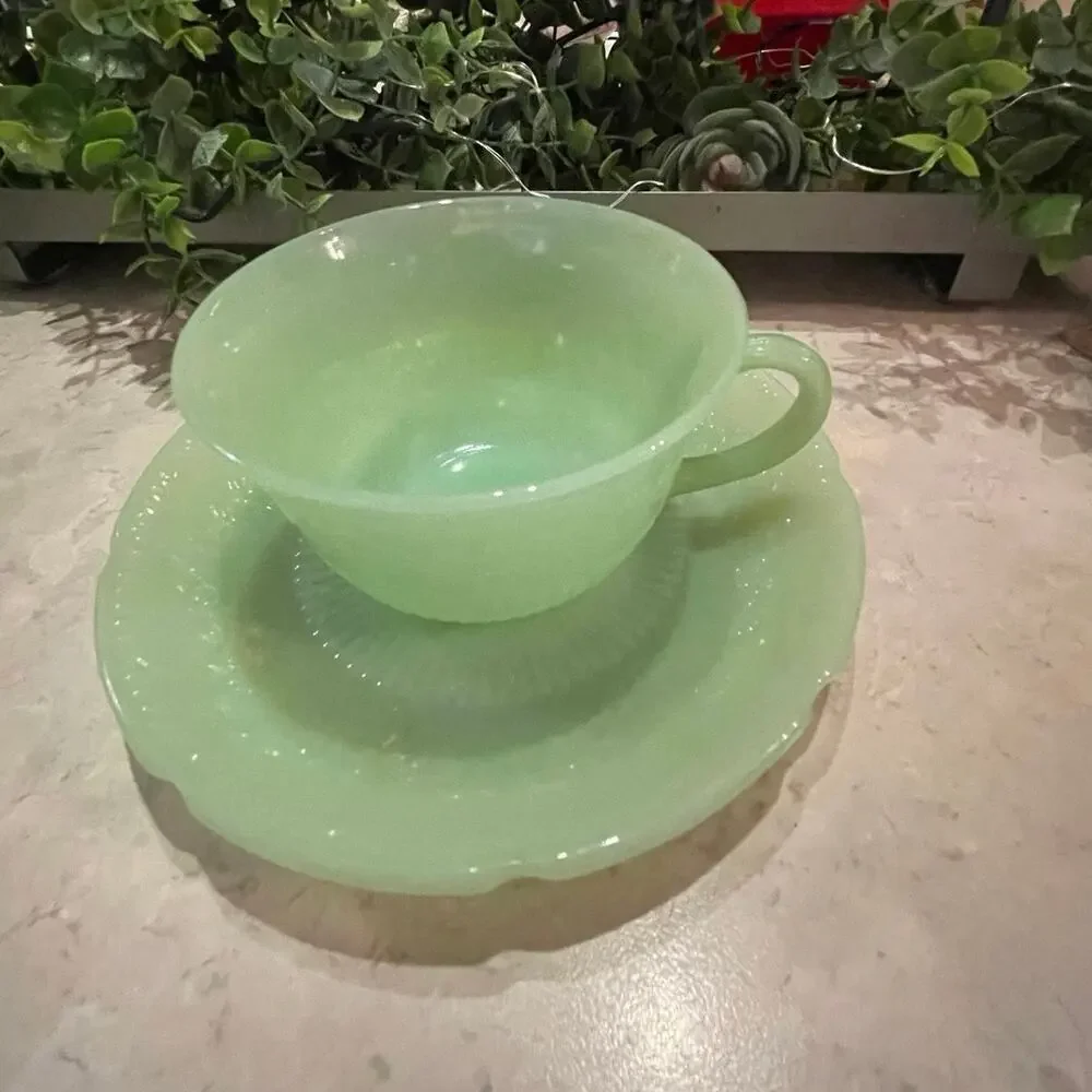 Vintage Green Jadeite Teacup 8oz & Saucer 6” ribbed w embossed floral pattern